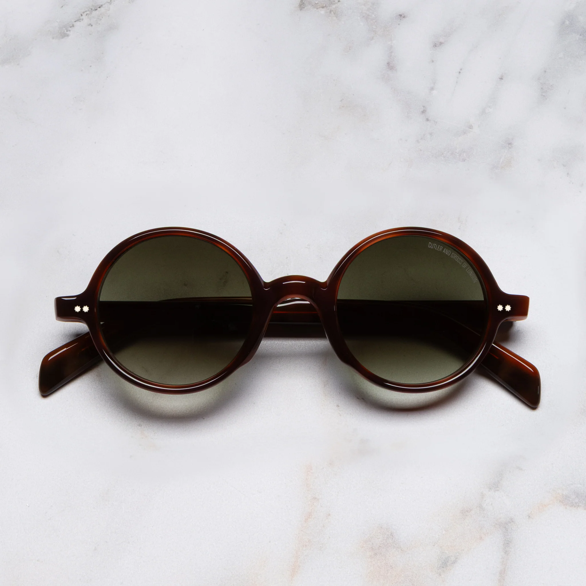 GR01 Round Sunglasses - Image 10